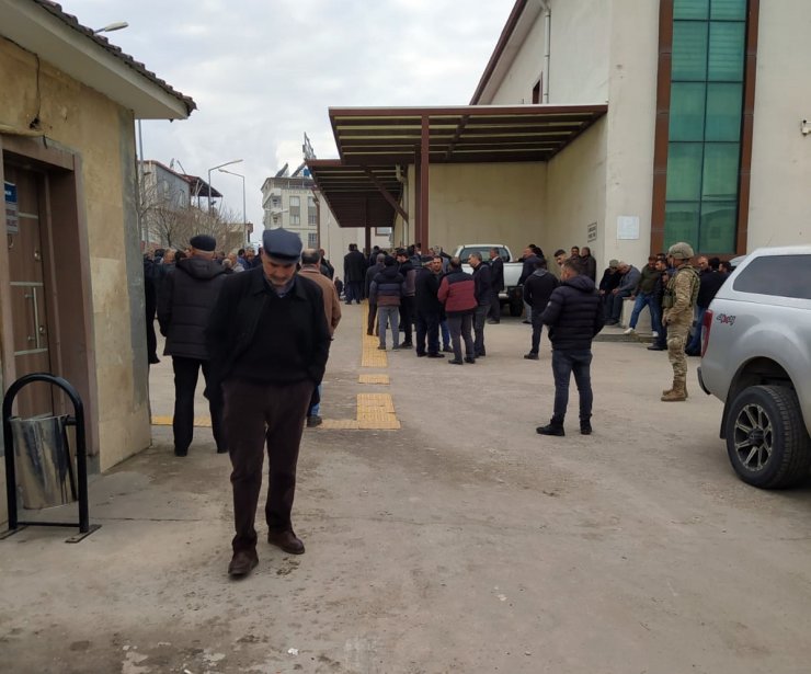 Şarampole devrilen iş makinesinin 39 yaşındaki operatörü öldü