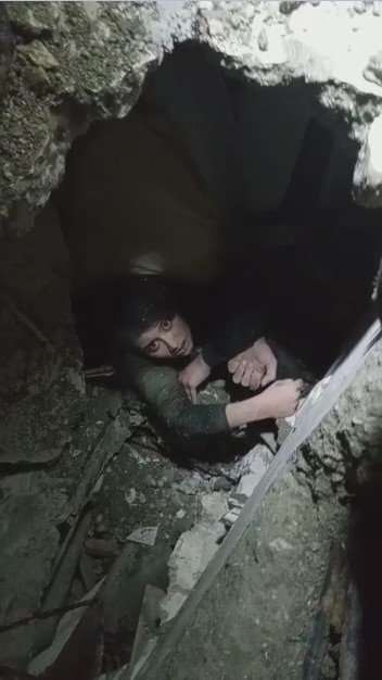 4 yaşındaki Asel Erva'ya anneannesi siper olmuş