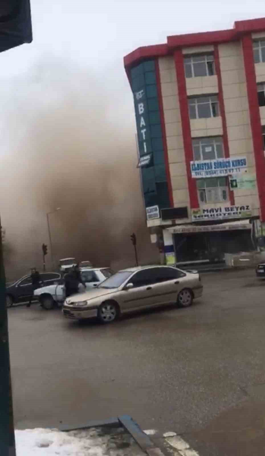 7.6 büyüklüğünde depremin yaşandığı bölgeden yeni görüntüler