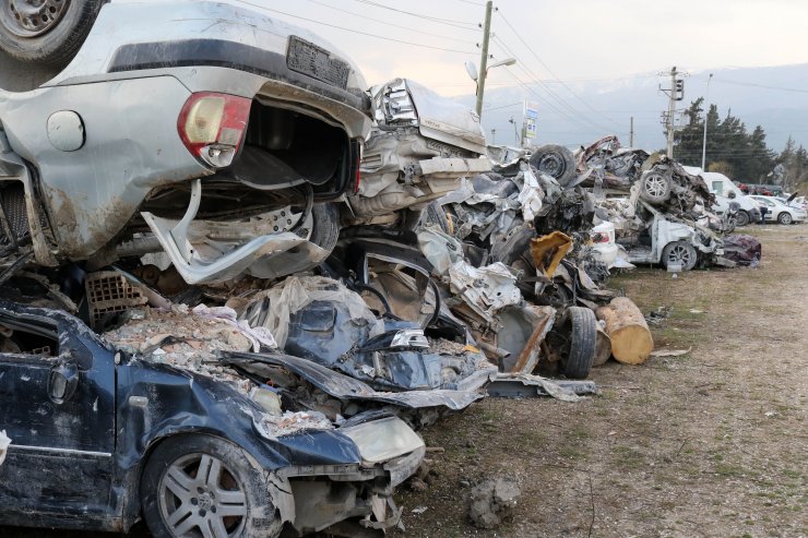 Deprem sonrası hurdaya dönen, havadan görüntülendi