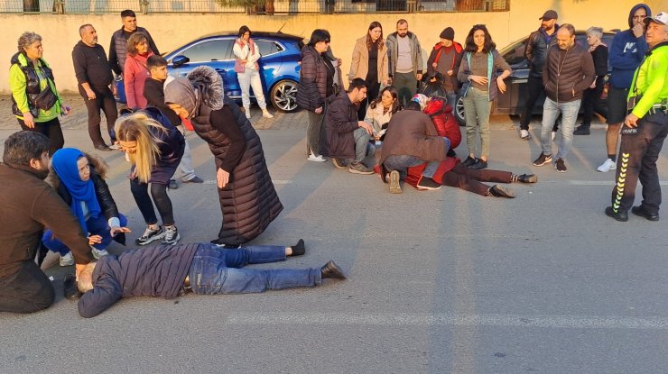Otomobilin çarptığı çift yaralandı, sürücü gözyaşlarına boğuldu