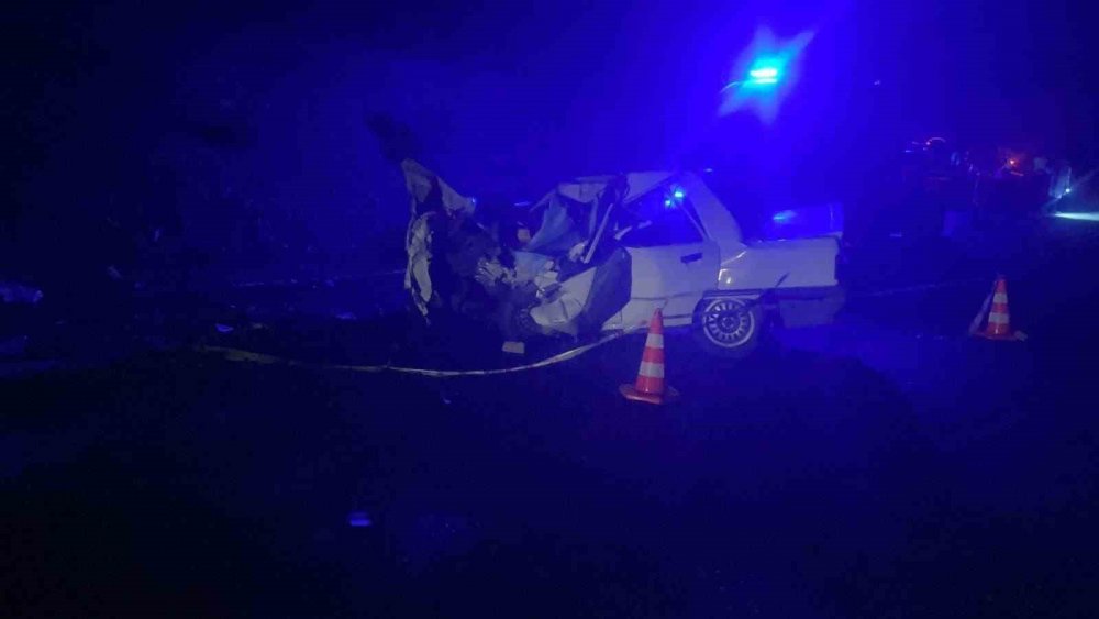 Düğün yolunda kaza: 1 ölü, 2 yaralı