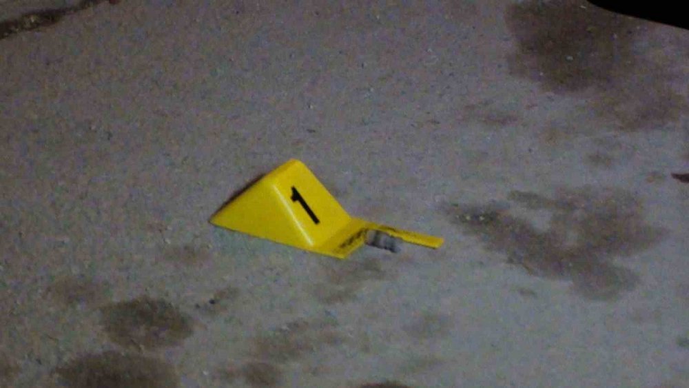 Eve pompalı tüfekle ateş açıldı