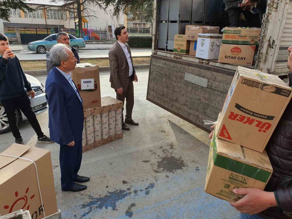 Konya'nın ilçesinden deprem bölgesine örnek yardım