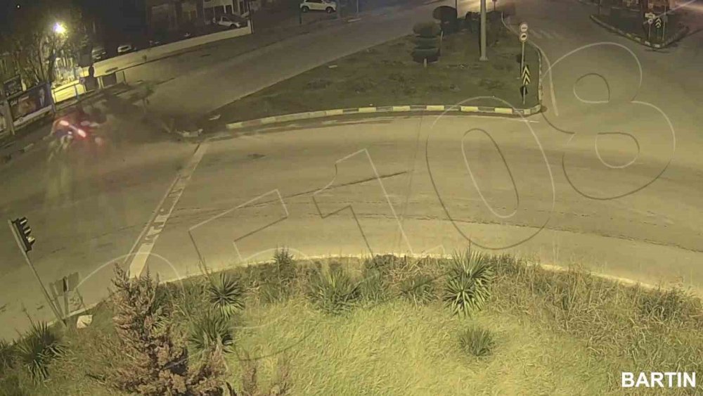 Trafik kazaları kameralara yansıdı