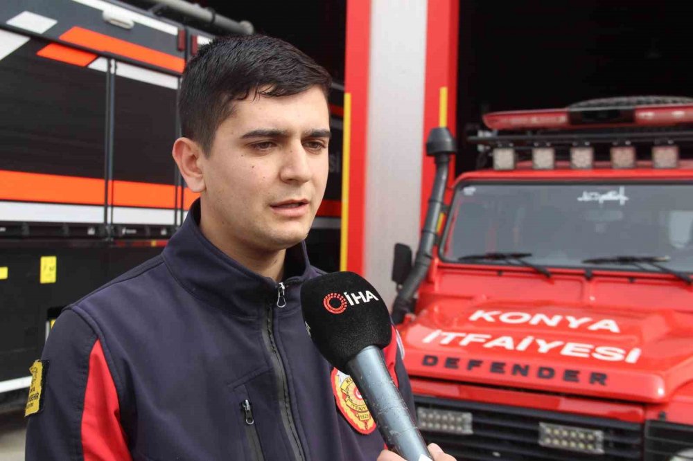 Konya arama kurtarma ekipleri enkaz altında çividen korkan çocuğu çiviye çorap geçirip çıkarttılar