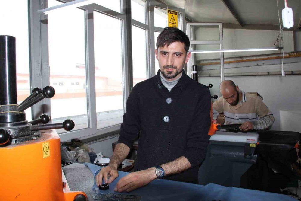 Konya'daki ayakkabı üreticileri depremzede meslektaşlarına kucak açtı