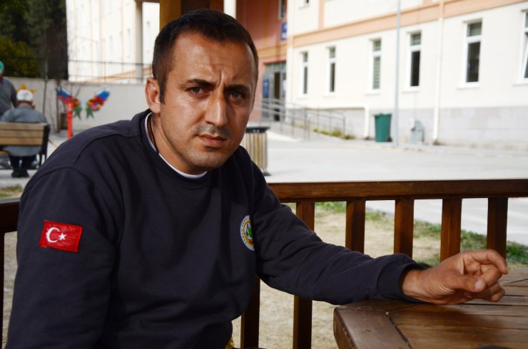 2 yıl önce yangınla mücadeleye katıldığı Antalya'ya, bu kez depremzede olarak geldi