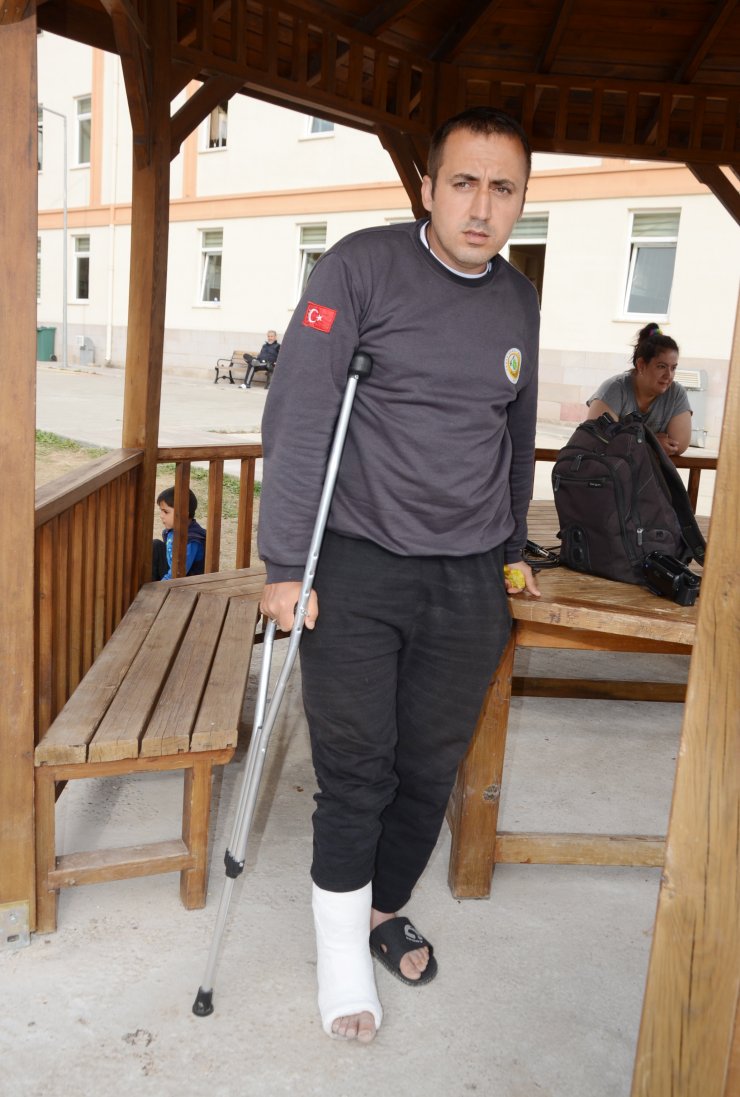 2 yıl önce yangınla mücadeleye katıldığı Antalya'ya, bu kez depremzede olarak geldi