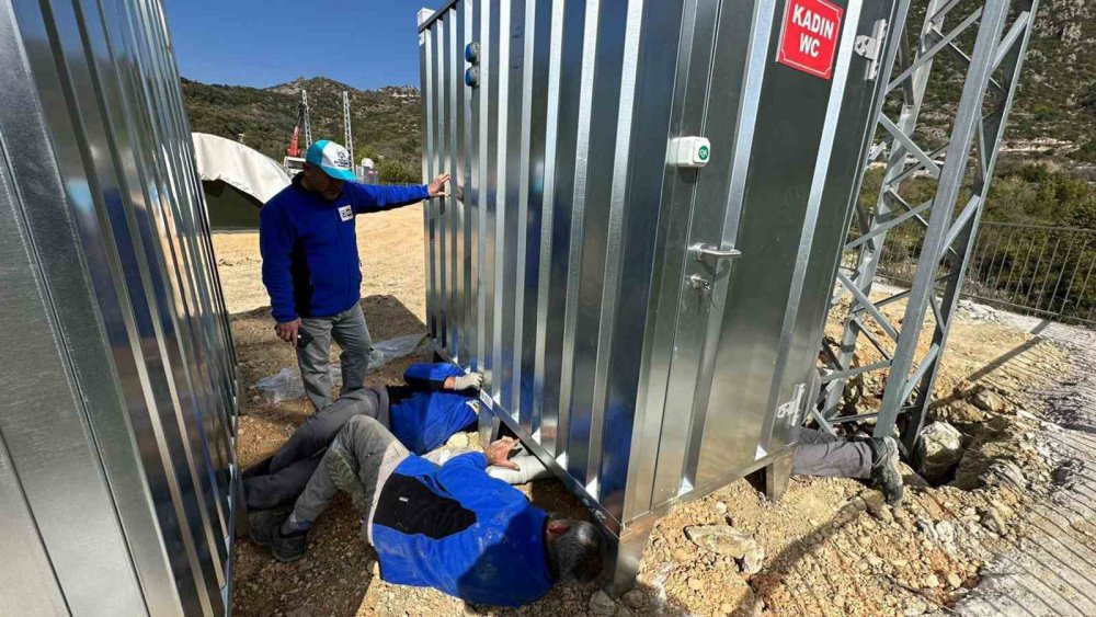 Konya Büyükşehir, Hatay’da su ve kanalizasyon şebekesini ayağa kaldırıyor