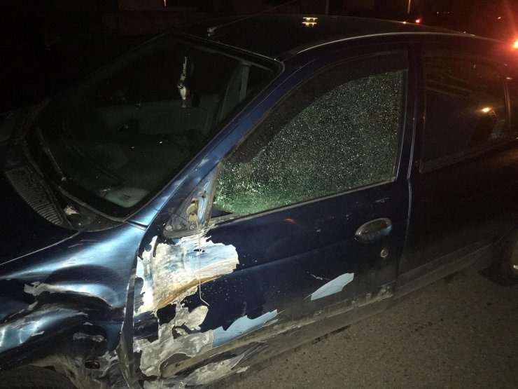 Otomobille motosiklet çarpıştı: 1 ölü, 1 yaralı