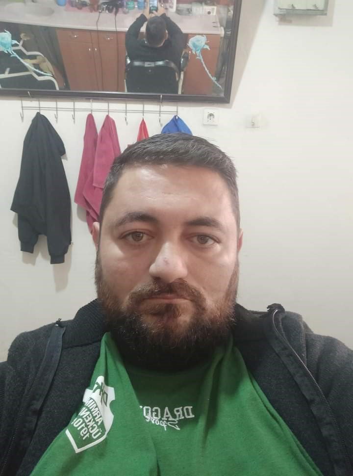 Otomobiller çarpıştı: 1 ölü, 3 yaralı