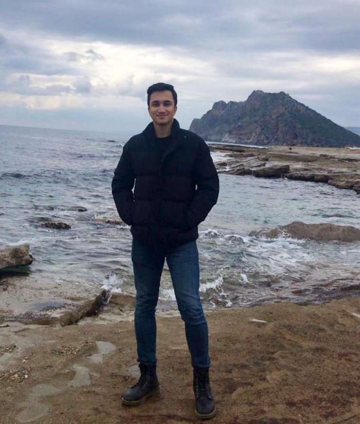 TIR'la çarpışan hatif ticari aracın sürücüsü Hasan, hayatını kaybetti