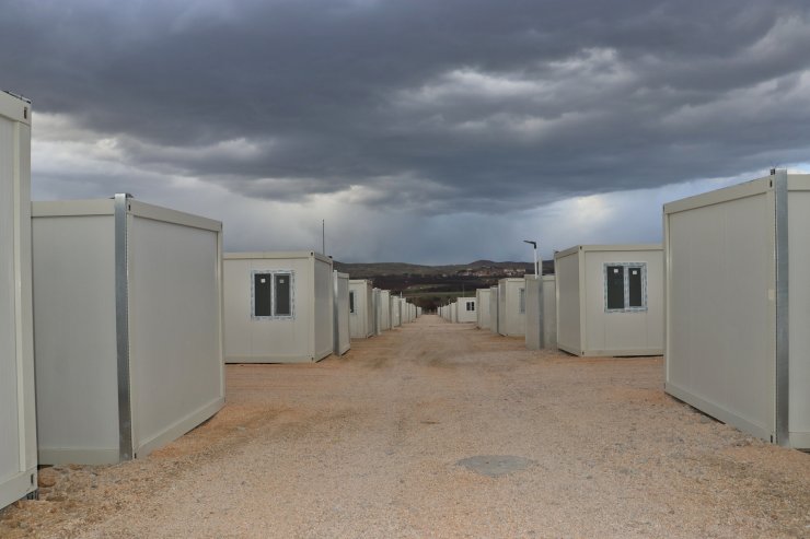 Malatyalı depremzedeler konteyner kentlere yerleşmeye başladı