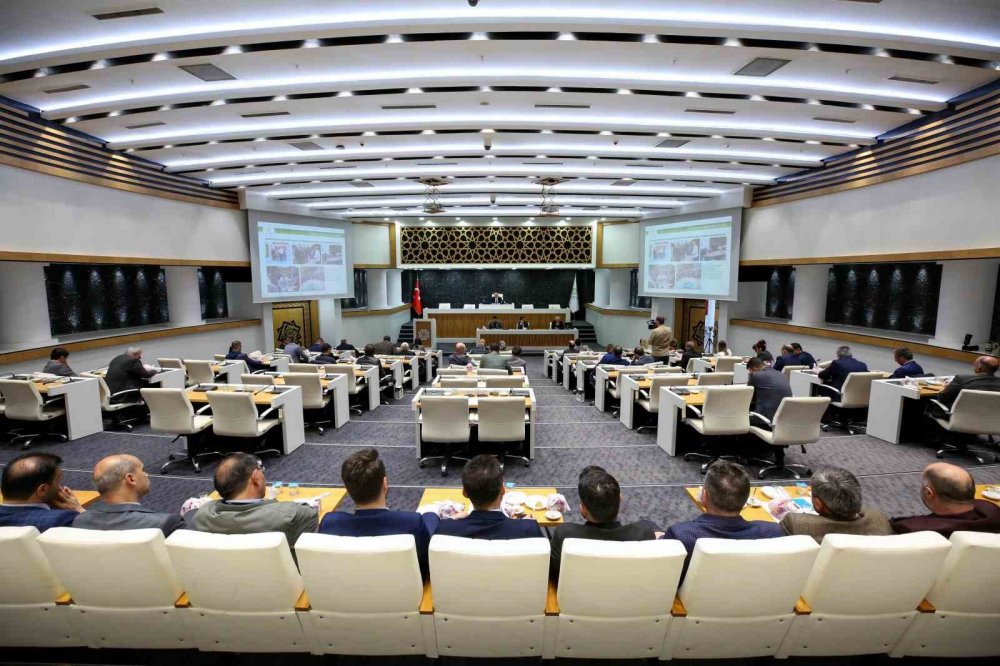 Meram Belediyesi tam teçhizatlı yeni arama kurtarma ekipleri kuruyor