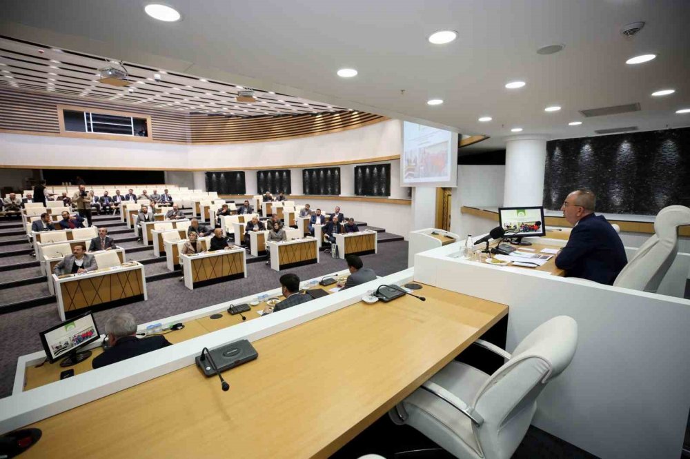 Meram Belediyesi tam teçhizatlı yeni arama kurtarma ekipleri kuruyor