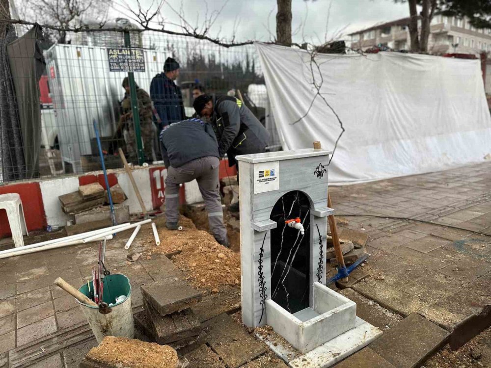 Konya Büyükşehir Belediyesi, Hatay'da gece gündüz demeden çalışıyor