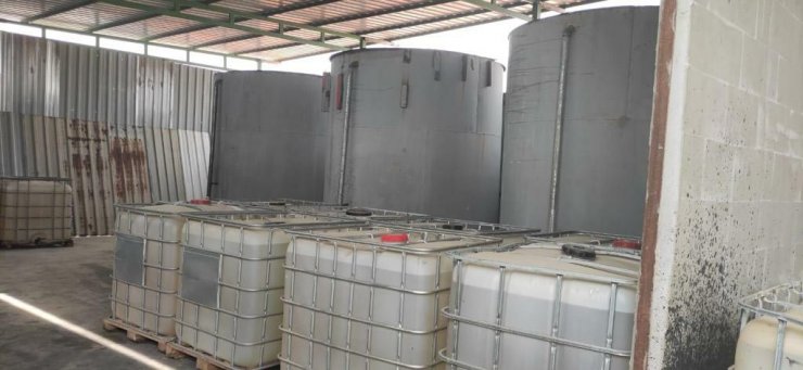 İzmir'de 20 ton karışımlı akaryakıt ele geçirildi