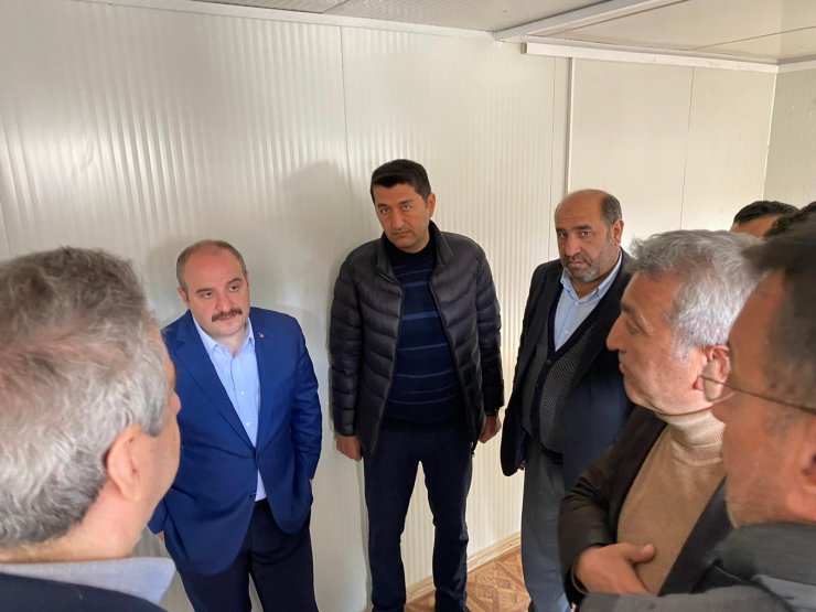 Bakan Varank, Malatya'da sanayi sitesi esnafıyla bir araya geldi