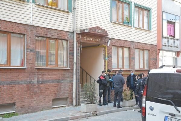 Kadın cinayetinin ilk duruşması... Hamile eşini 97 kez bıçaklamış