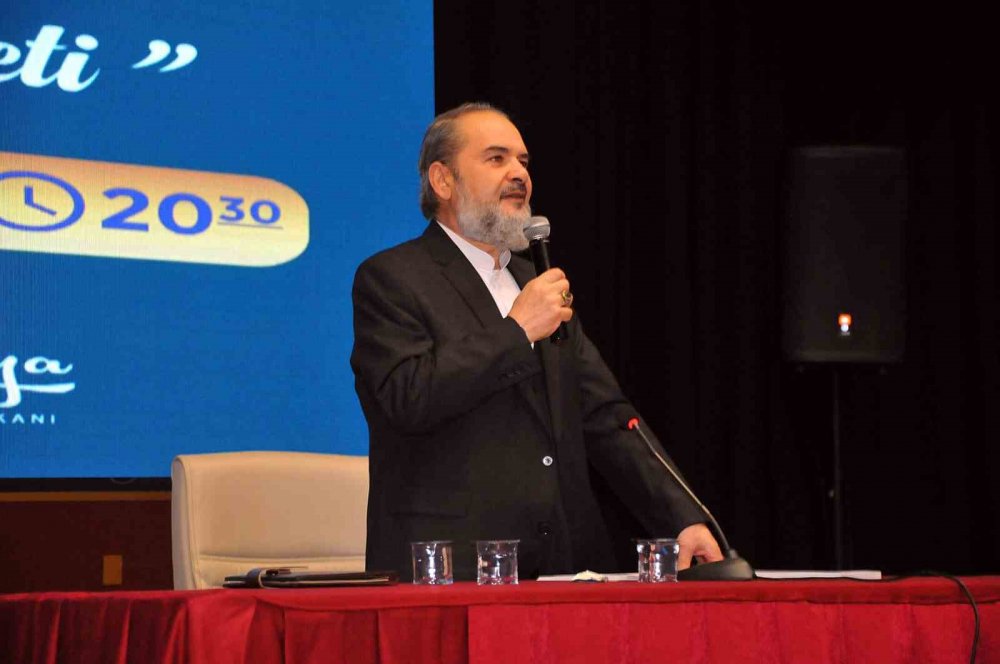 Akşehir’de "Değişen Dünya Müslüman Şahsiyeti" konulu konferans