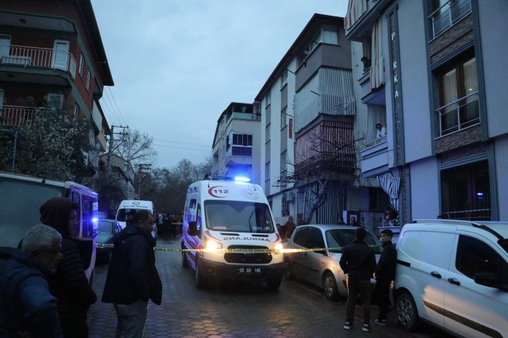 İki çocuk annesi eşini öldürüp, intihar girişimde bulundu