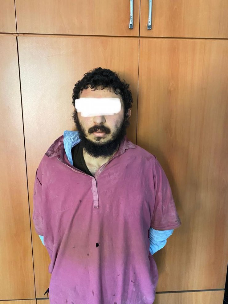 Komşusunu boğazını keserek öldüren sanık ve babası hakkında karar