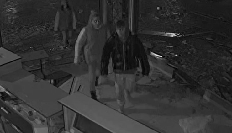 Depremi fırsat bildiler 5 milyon çaldılar!