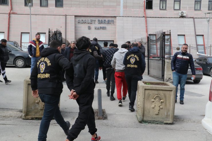 İranlı Reza, evinde bıçaklanarak öldürüldü; 4 Afgan tutuklandı