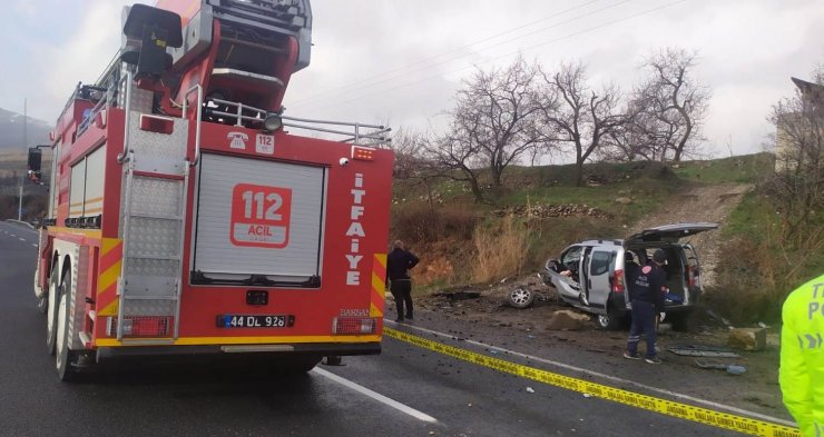Malatya'da kaza: 1 yaşındaki Züleyha ile dedesi öldü, 3 yaralı