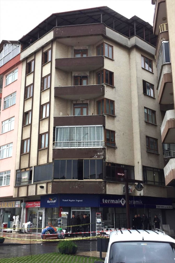 Ordu'da 2 kişiyi silahla yaralayan şüpheli kendini çatı katına kilitledi