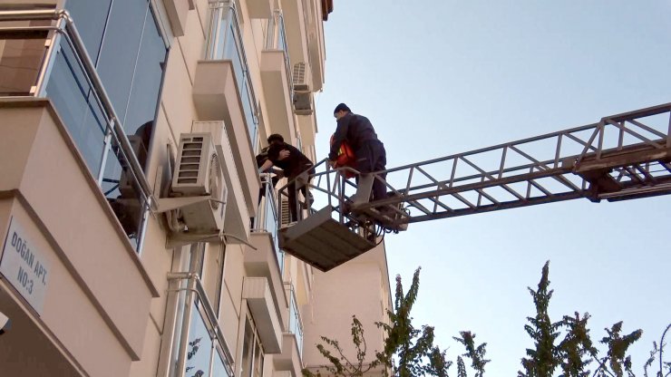 Antalya’da kuzen dehşeti: 1 ölü, 3 yaralı