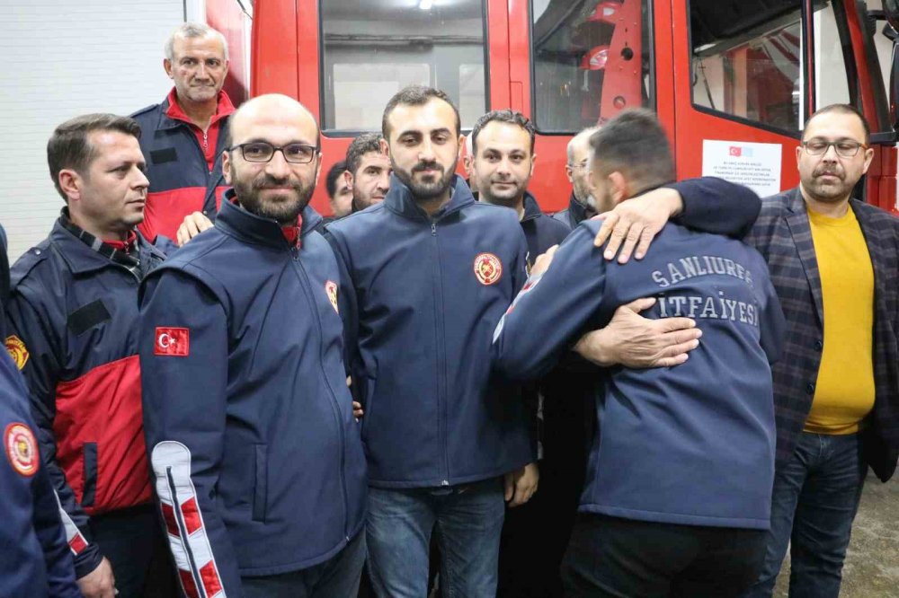 Selde yüzerek kurtulan itfaiye erleri o anları anlattı