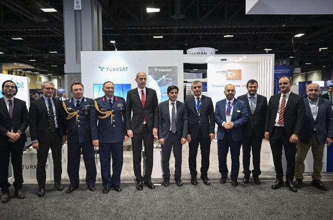Türk firmaları dünyanın en büyük uydu fuarına çıkarma yaptı