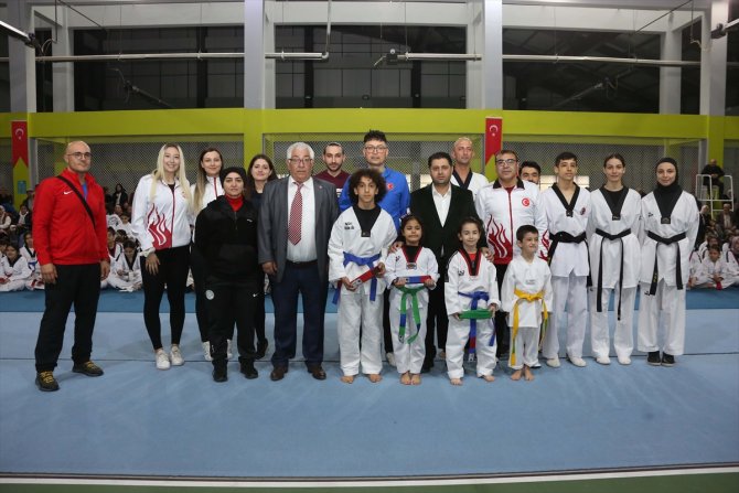 Konya'da 170 tekvando sporcusunun kuşak terfi heyecanı