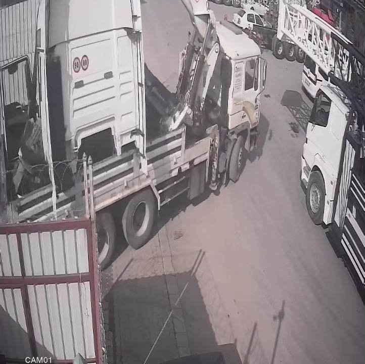 Yurt dışından getirilen hurdalık TIR'ları Konya'da parçalayıp, satmaya çalışmışlar