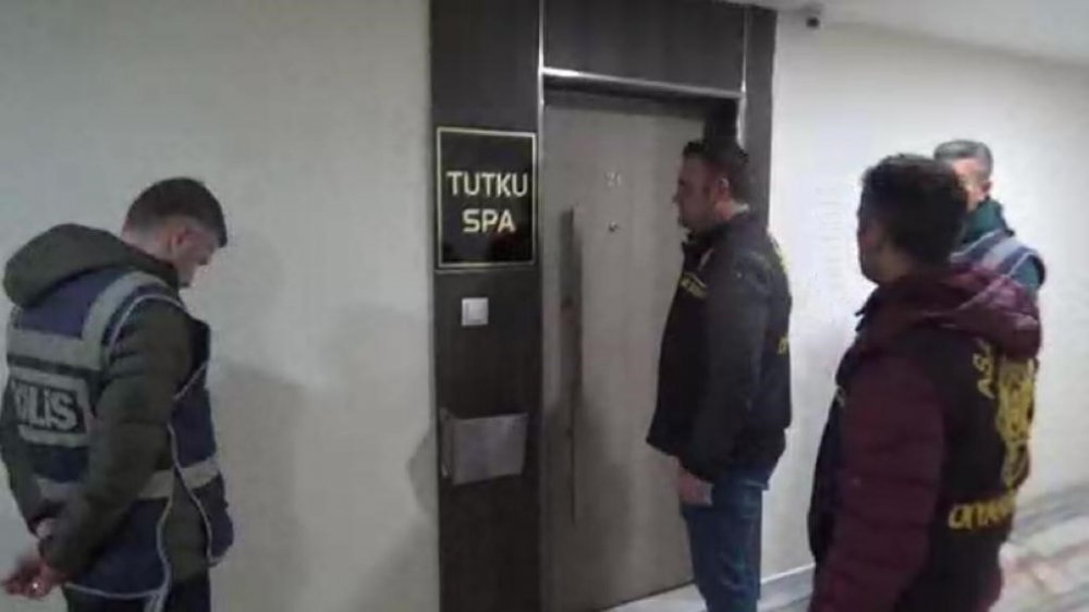 Fuhuş yapanlara 'kıskaç' operasyonu