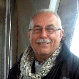 Kamyonun çarptığı otomobilin sürücüsü öldü, oğlu yaralandı