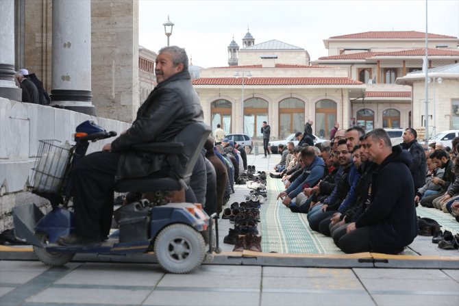 Konya'da ramazan ayının ilk cuma namazı kılındı