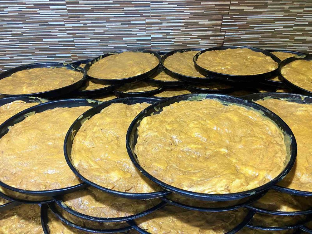 Konya'ya özgü tahinli pide! İşte fiyatlar...