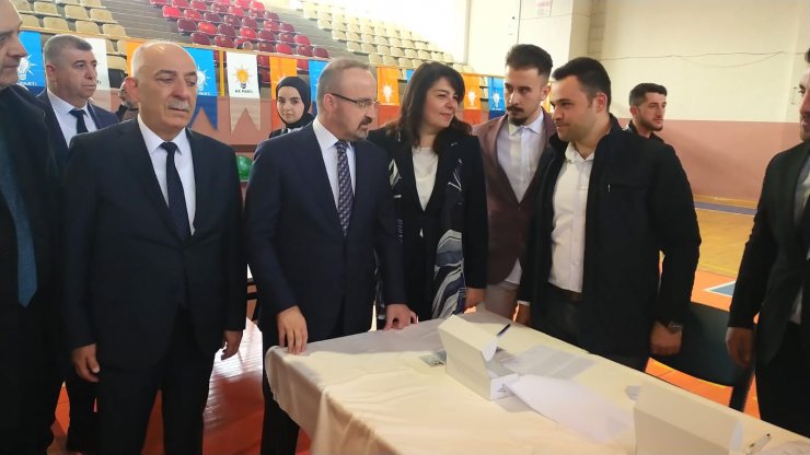 Turan: HDP’ye öz güven vermeselerdi ‘Öcalan’a özgürlük’ diyemezlerdi