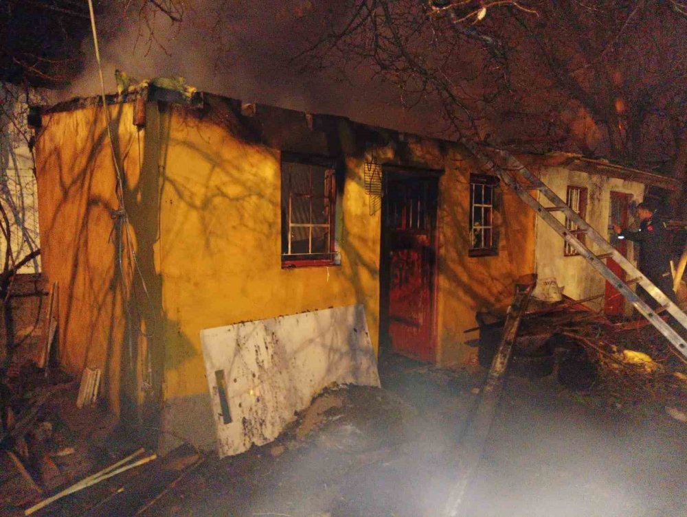 Depoda yangın çıktı