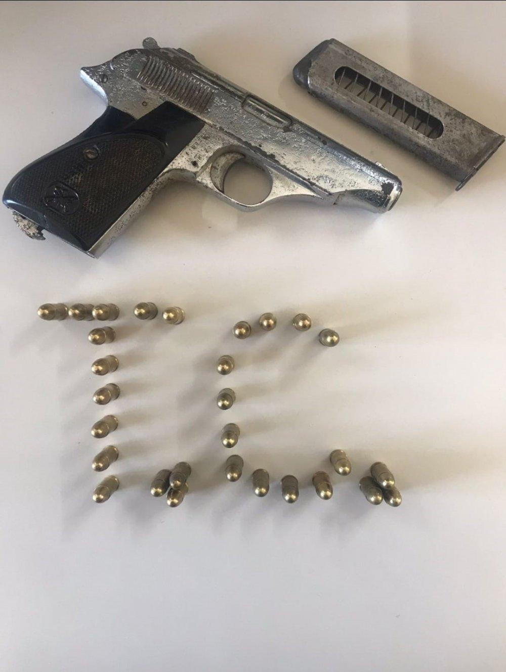 Eski iş yerini yakmaya çalışan kişi yakalandı