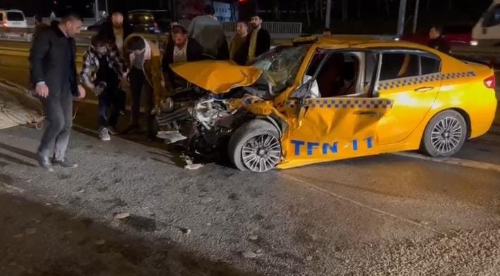 Meydana gelen kazada biri çocuk 5 kişi yaralandı