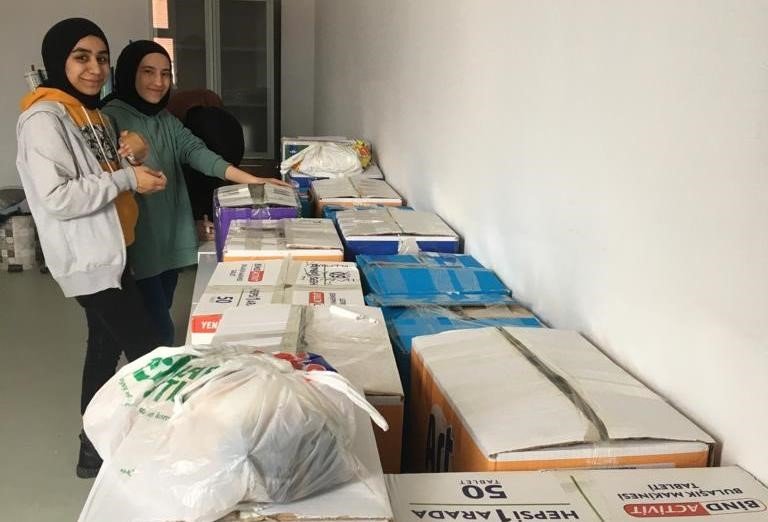 İhtiyaç sahibi 16 aileye yardım kolisi dağıttılar