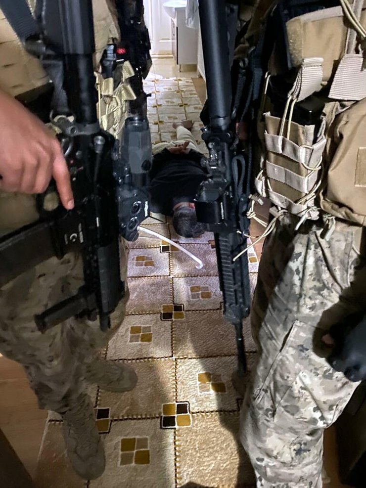 İki şehirde suç örgütüne 'Akbaba' operasyonu: 18 gözaltı