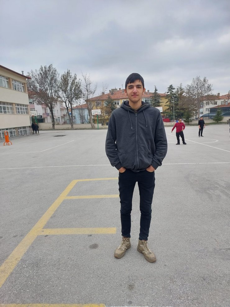 Okuldan çıkan öğrencilere bıçakla saldırdı! Depremzede Alperen öldü, 5 yaralı