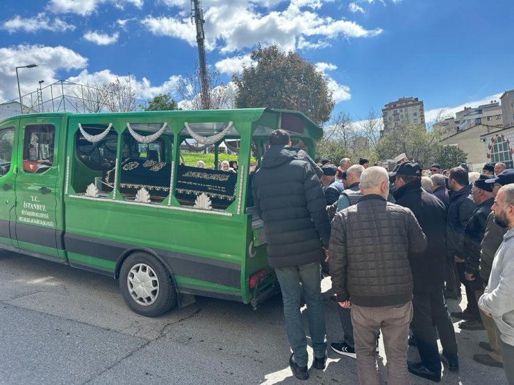 Öldürülen baba ve oğlu, gözyaşlarıyla son yolculuğuna uğurlandı