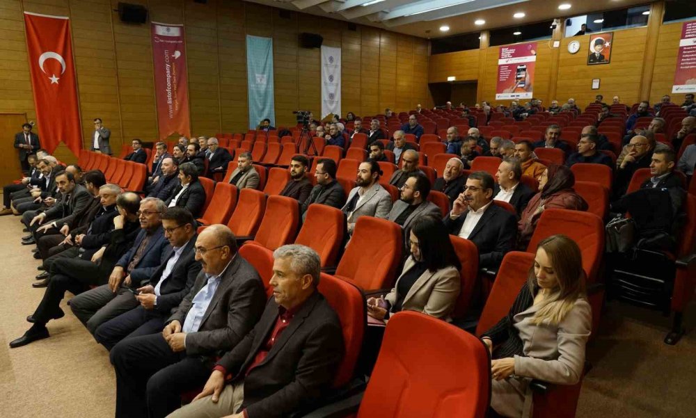 Selçuk Öztürk: Deprem bölgesi firmalarına öncelik vermeliyiz