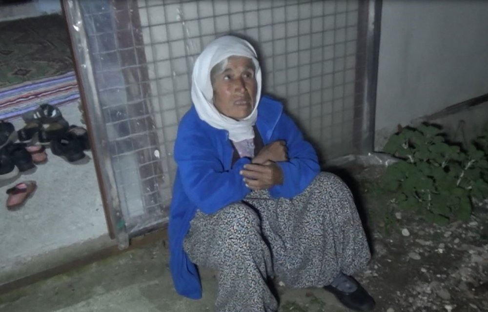 Anne kızın yaşadığı ev, yangında küle döndü